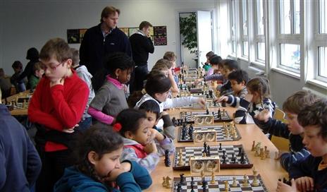 Apprendre le jeu d'échecs à l'école