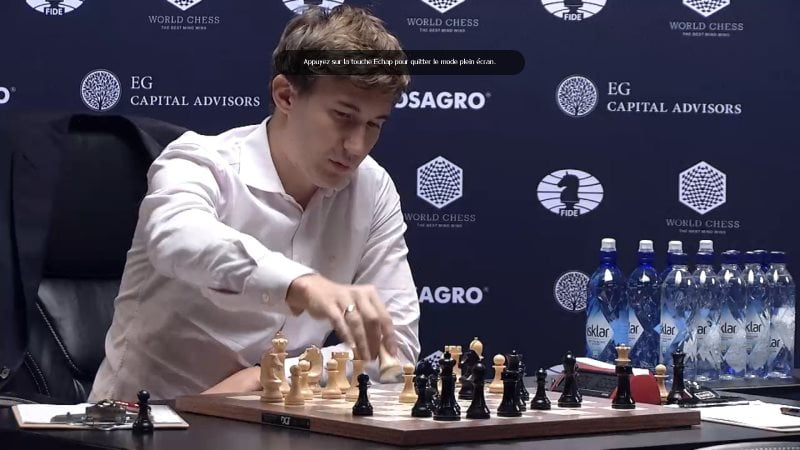 Carlsen Karjakin 2016 partie 4 coup 18