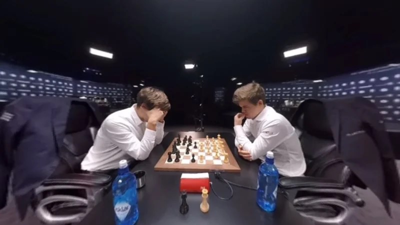 Carlsen Kkarjakin 2016 departage 2