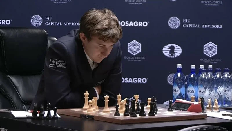 Carlsen Karjakin 2016 partie 11 coup 20