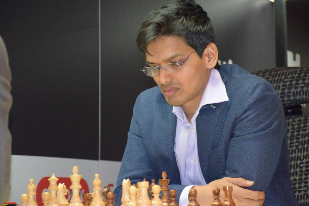 Norway Chess 2016 Ronde 6 Pentala Harikrishna bat Anish Giri avec les noirs