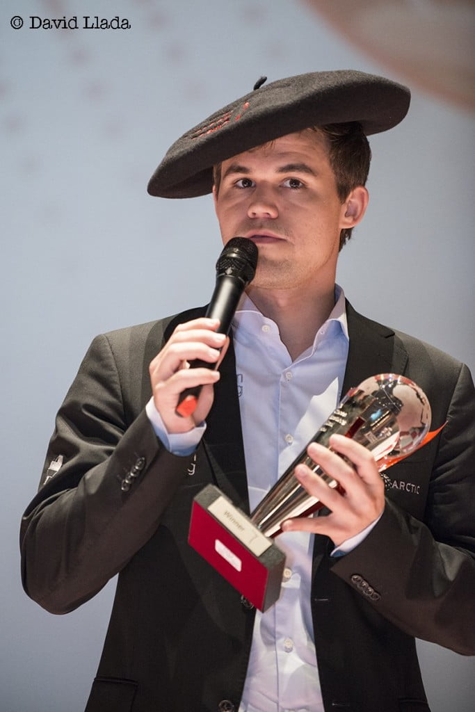 Bilbao Chess Masters 2016 remise du prix à Magnus Carlsen