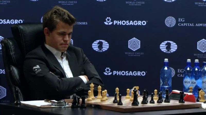 Carlsen Karjakin 2016 partie 3 coup 18