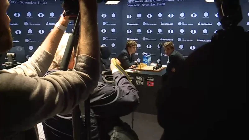 Carlsen Karjakin 2016 partie 4 avant le début