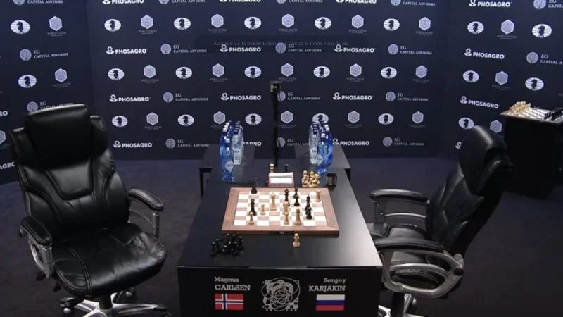 Carlsen Karjakin 2016 departage 4