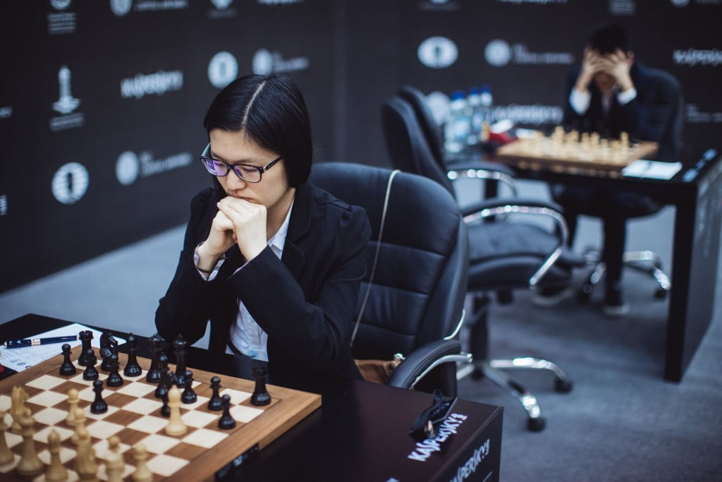 Grand Prix FIDE 2017 Sharjah ronde 2 Hou Yifan