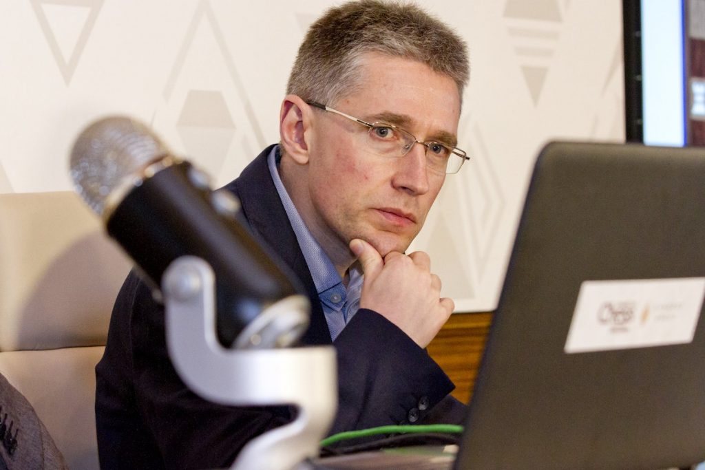 Shamkir Chess 2017 ronde 3 Michael Adams