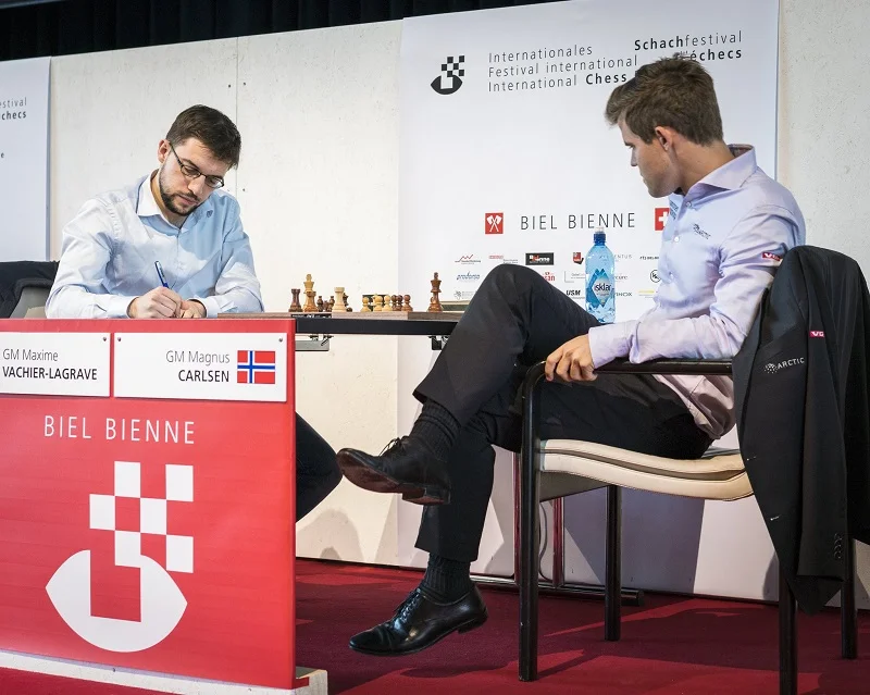 Tournoi Grands-Maîtres au Festival des échecs de Bienne 2018 ronde 2 Vachier-Lagrave Carlsen