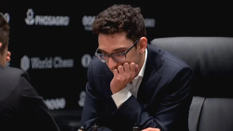 Championnat du Monde d'échecs 2018 partie 4 Fabiano Caruana coup 11